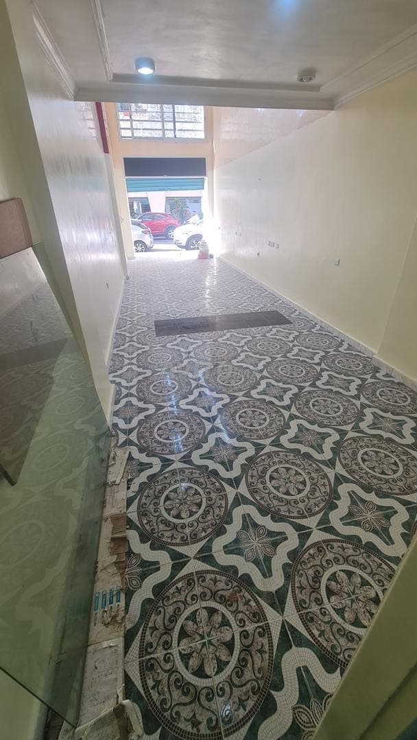 Beau magasin en location près de bd 2 mars