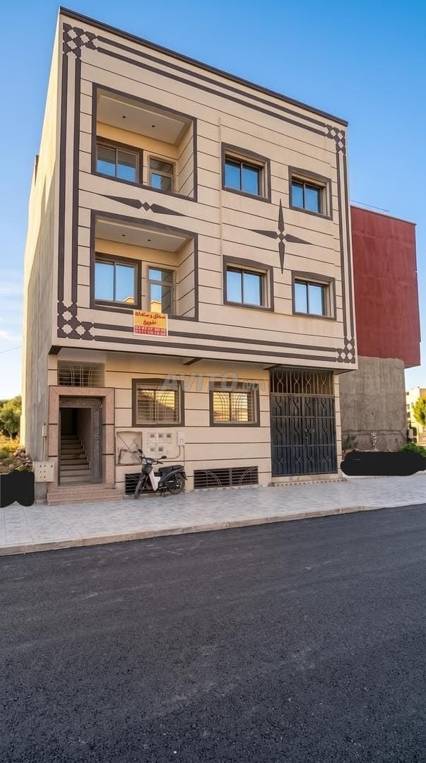 Maison R2 à vendre à Tajzi'at Al Montazah, très bon emplacement