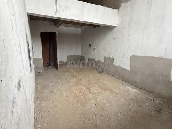 Local for rent between Ghandi and Oasis