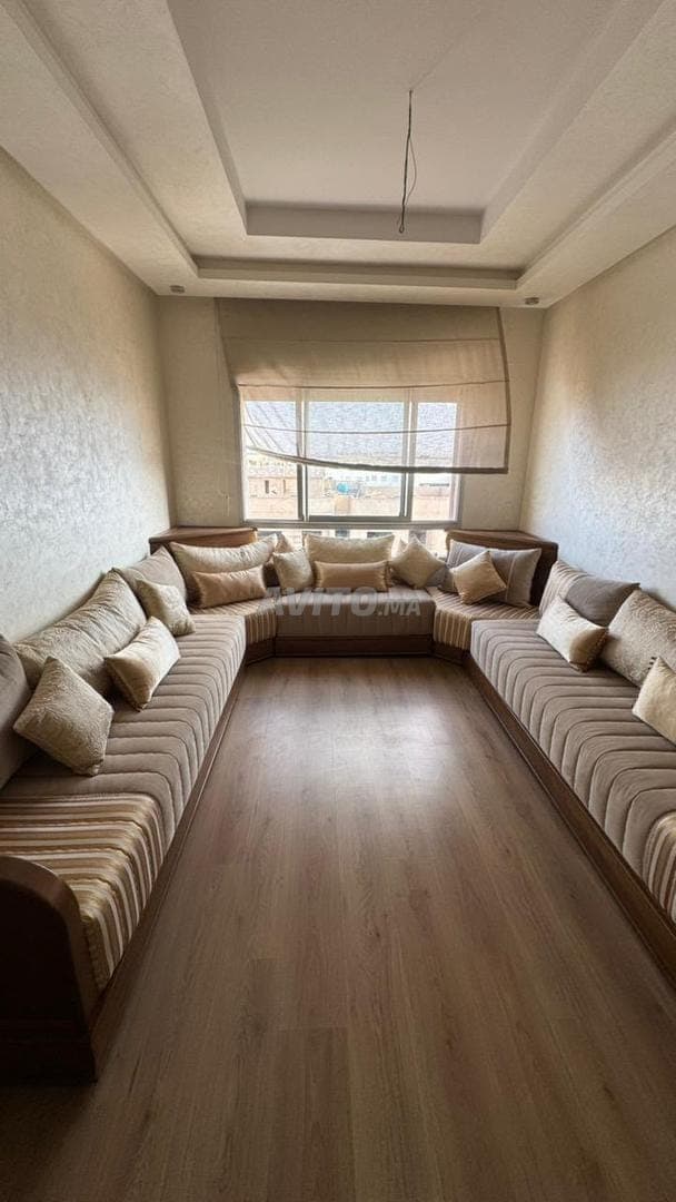 Appartement à louer 93m² à Izdihar Bouskoura