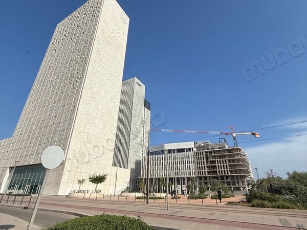 Zur Miete: Wunderschöne neue Bürofläche von 240 m² im Herzen des Viertels CFC, Casablanca…