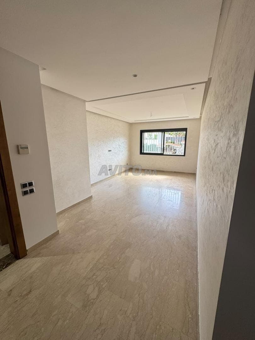Location appartement 3 Chambres vide à Oasis