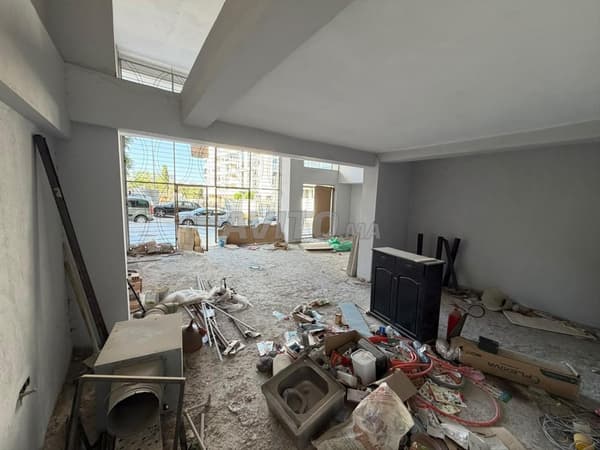 Local commercial à louer au quartier administratif