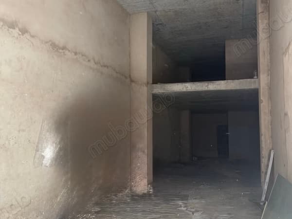 Opportunité à Saisir / Hemza En Vente local Commercial dans un artère principale de…