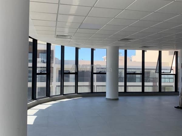 Bureaux d'exception de 114 m2 aux Orchidées 6