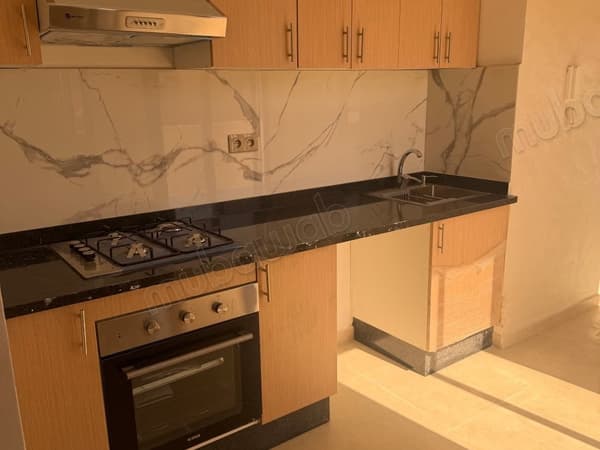 Bel appartement à vendre à Guéliz. Superficie 56 m². Grande terrasse