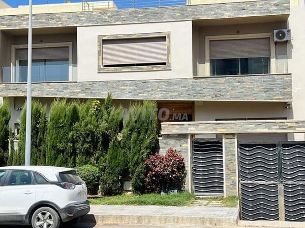 Superbe villa à vendre à Dar Bouazza