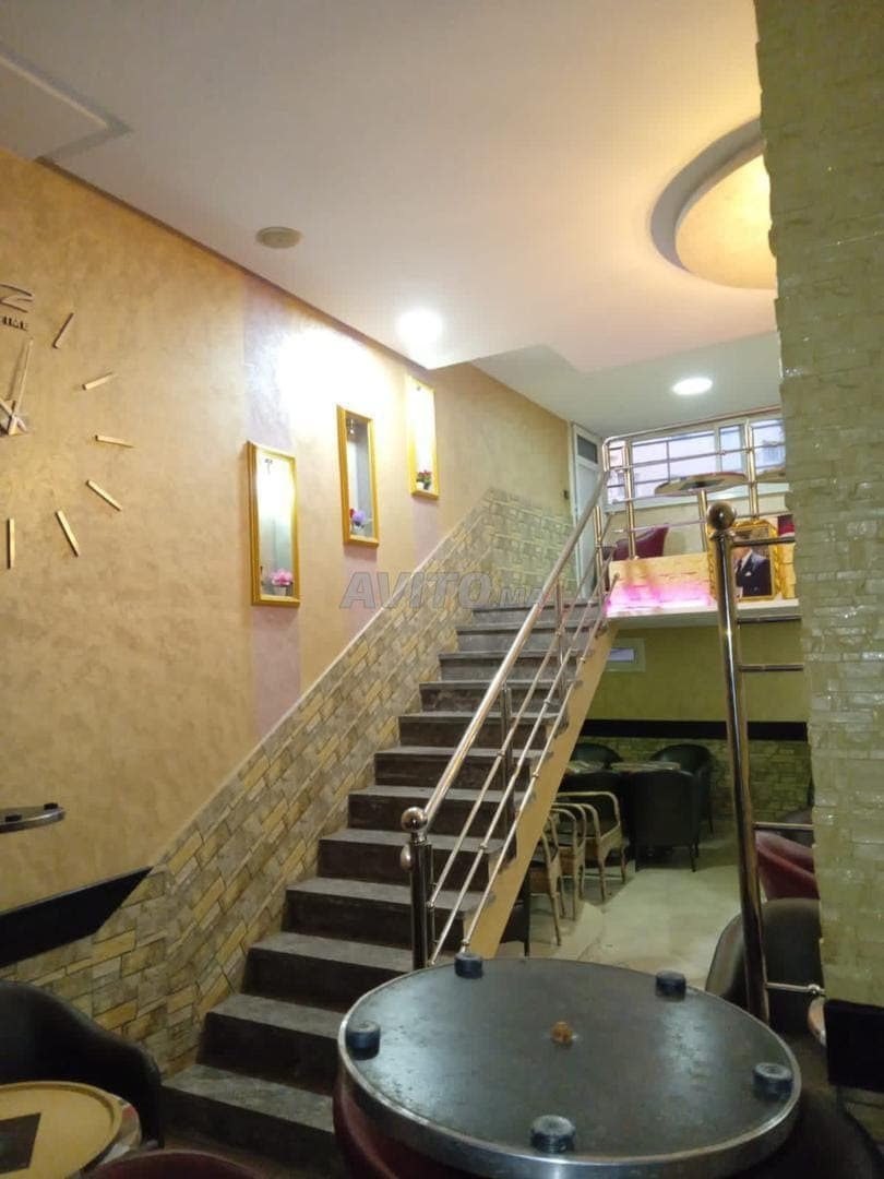 مقهى للبيع في شارع سبتة