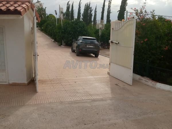 Titled villa on a 5300 m² plot near Beni Mellal
