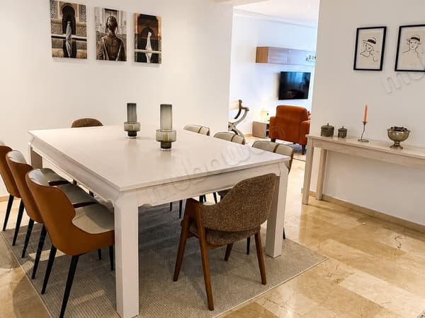Te huur: Gemeubelde villa met zwembad in Hay Riad, Rabat – 1 000 m²