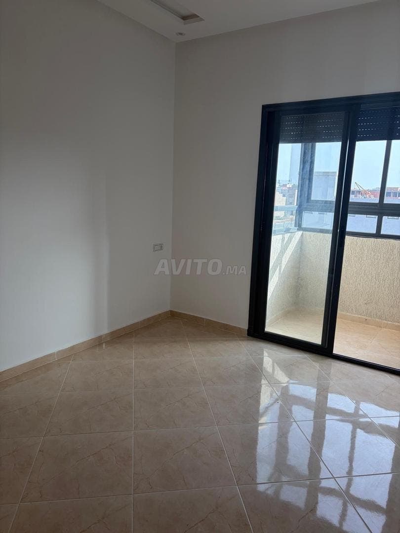 Appartement à louer à LEVALLON