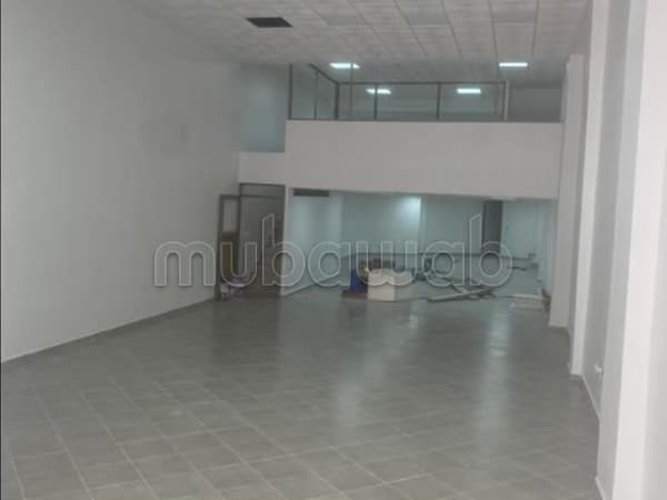 Commerciële ruimte van 280m te huur in ain sebaa