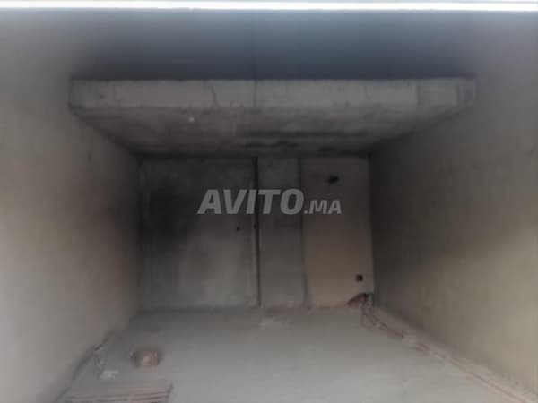 Magasin neuf au quartier 2mars 56m2