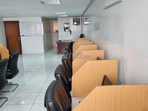 Bureau Entièrement équipé à louer 30 M