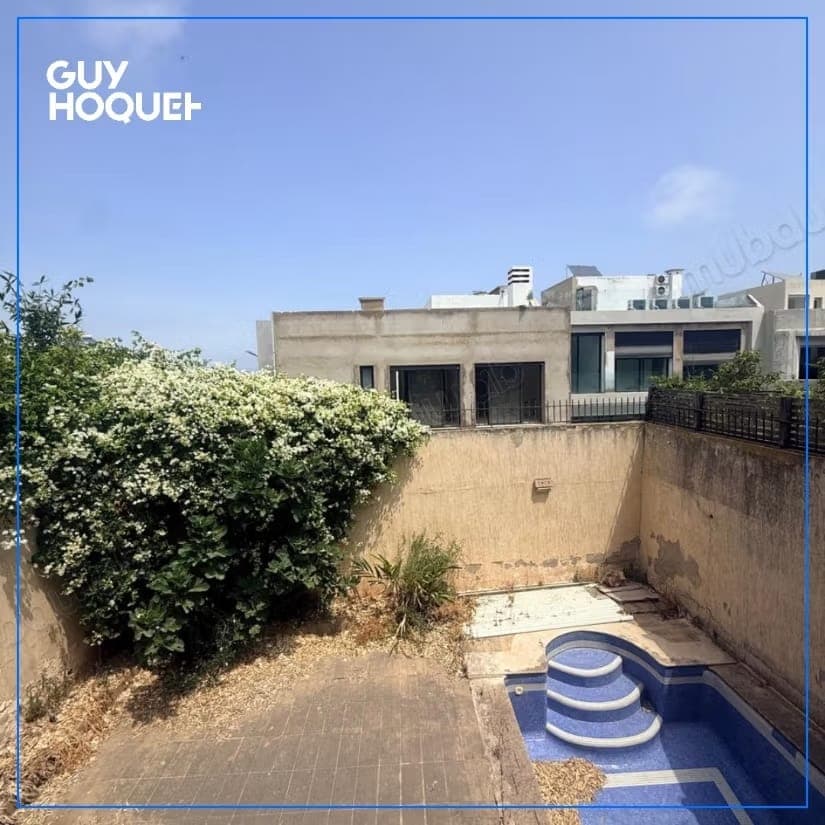 Maison à rénover à Ain Diab Extension