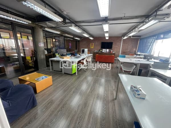Office of 380 m² in Casablanca
