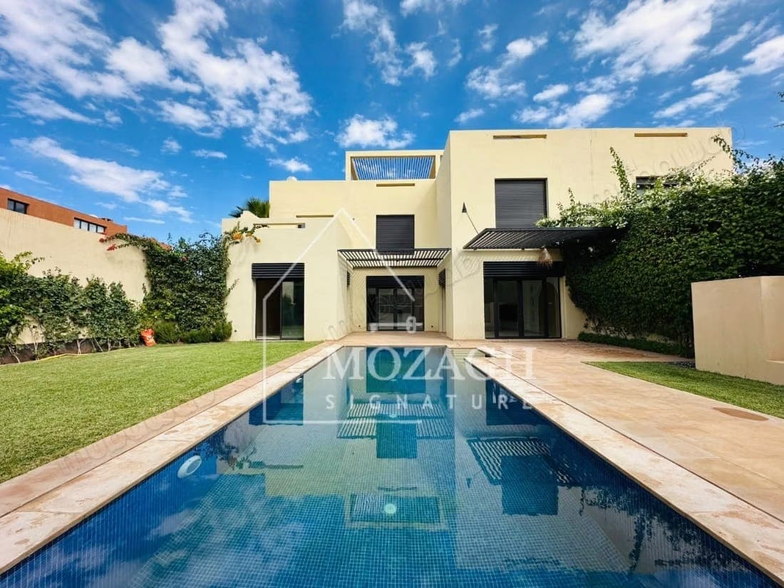 Magnifique Villa mit 3 Schlafzimmern und Pool – Al Maaden Golf