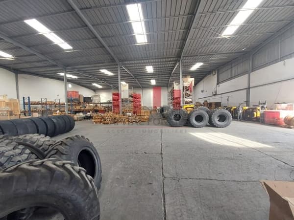 Excellente opportunité Usine industrielle d une surface de 2900 m de terrain dont 1850 m2…