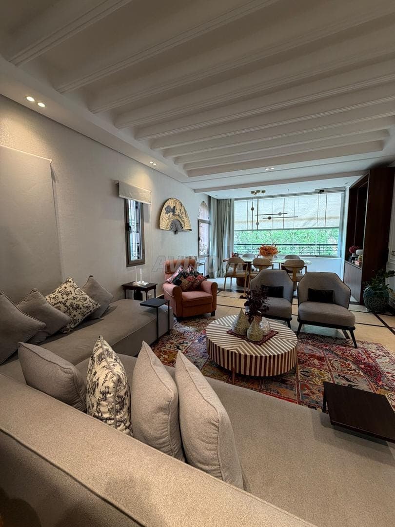 Appartement 115m² Dernier Étage Piscine