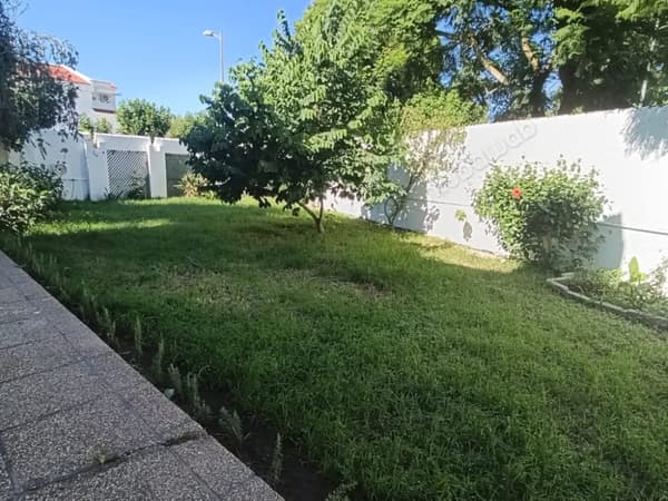 Villa à louer à OLM Souissi