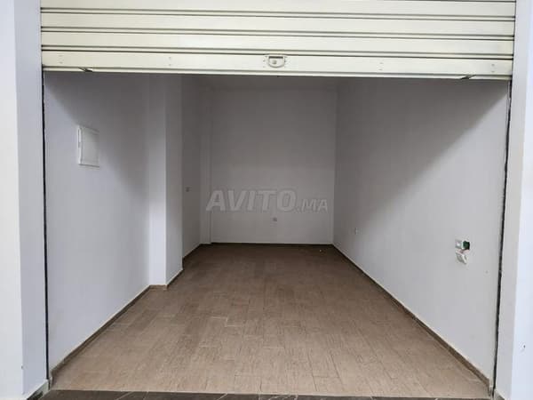 18 m² shop for sale