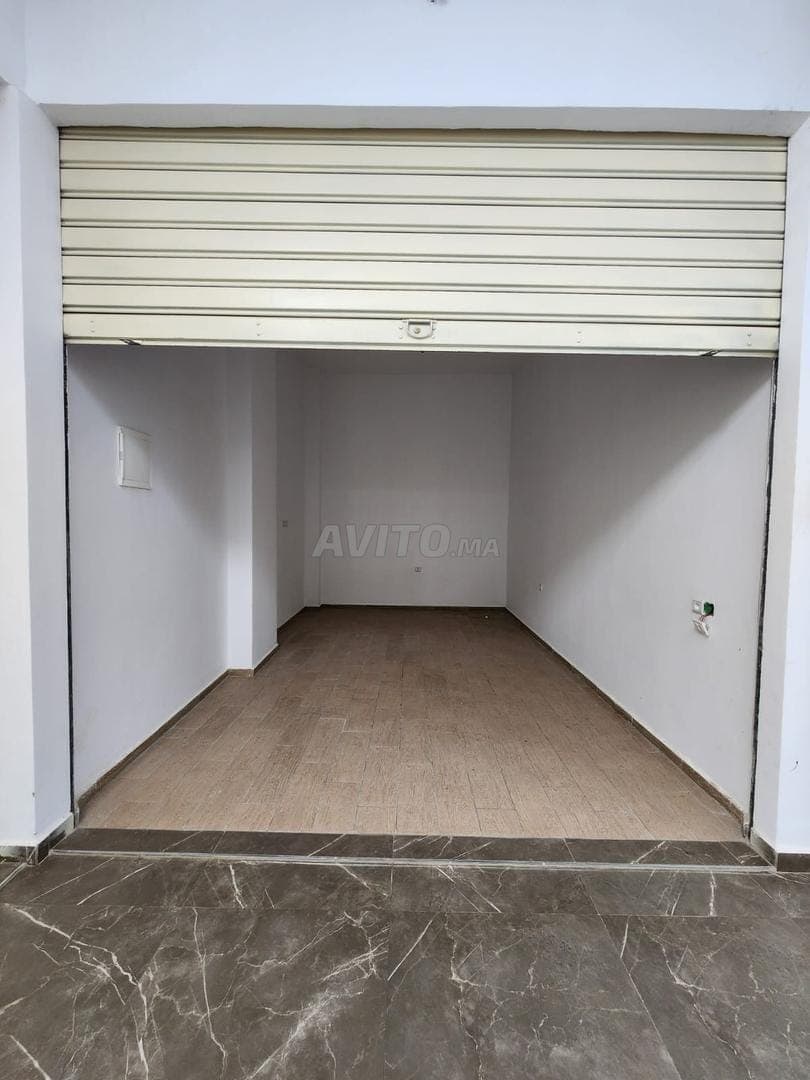 18 m² shop for sale