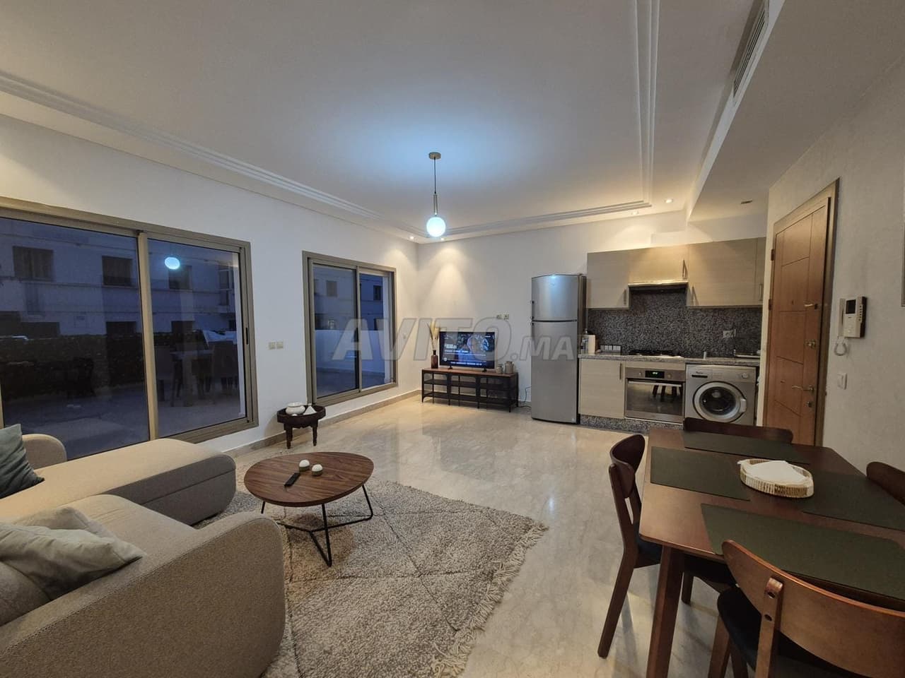 Studio meublé à louer de 85 m²