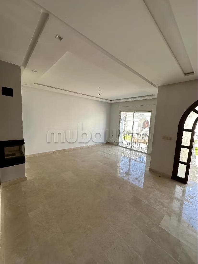 فيلا للإيجار طويل الأجل
