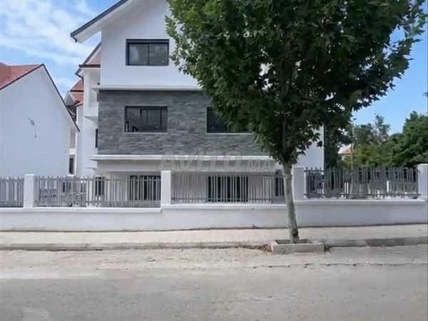 208168-Vente Terrain à Ifrane Hay Riyad de 1015 m²