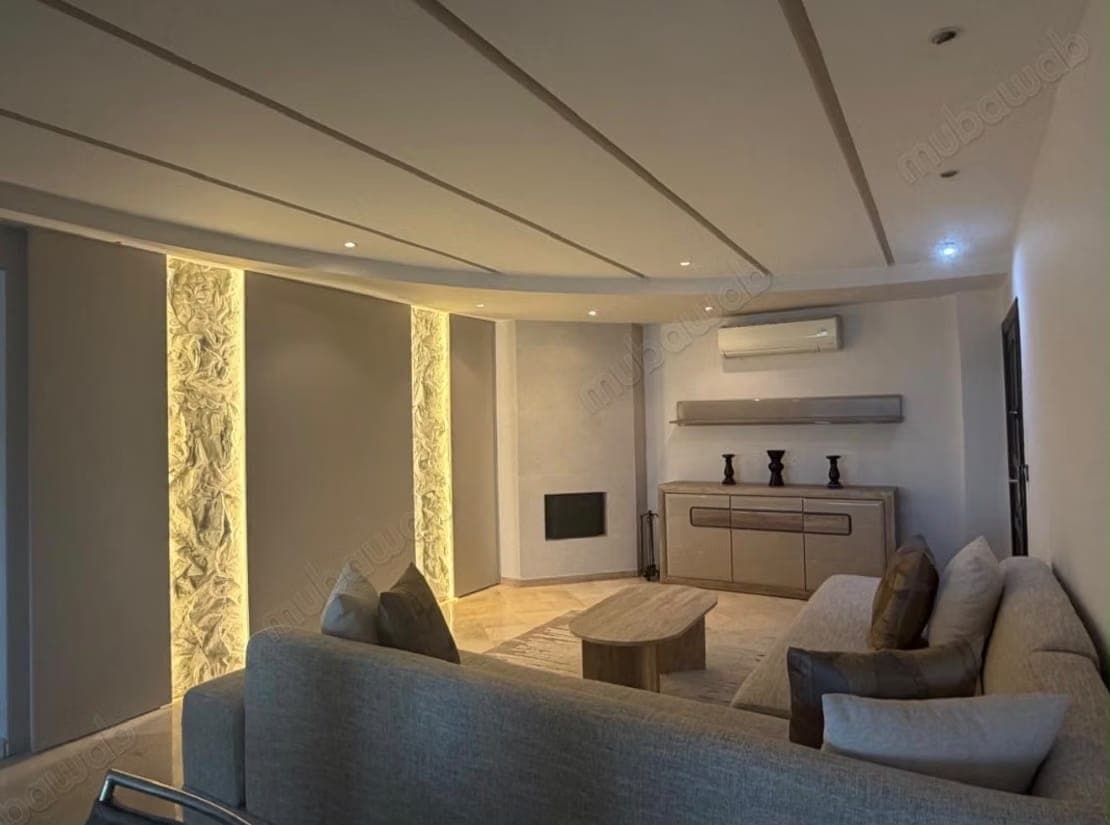 Appartamento in affitto a Palmier. Superficie 150 m². Arredato