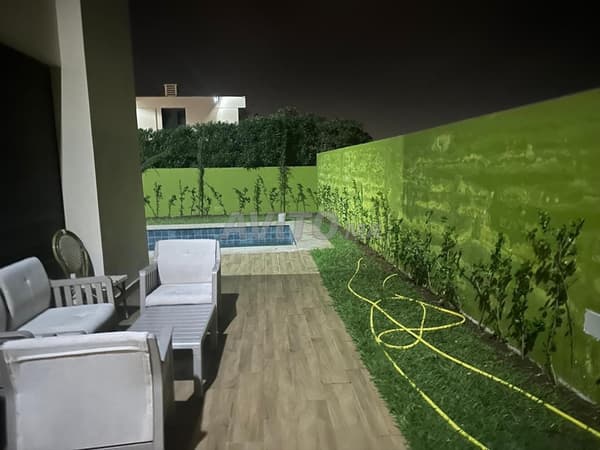 À louer villa meublée à Bouskoura