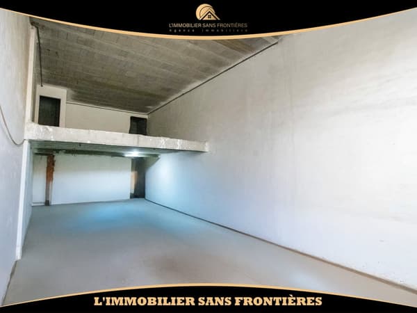 Gewerbefläche zur Miete an der Route de Safi, Marrakesch: Hauptachse, EG 87 m² +…