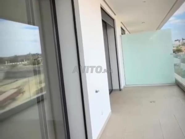 Studio vide à louer - CFC