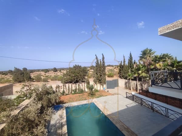 OPPORTUNITY - 10mn from Essaouira - Titled villa in urban zone