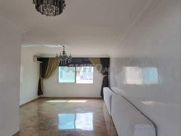 33878-بيع شقة بالدار البيضاء بورغوني (سيدي معروف)