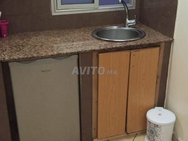 استوديو آمن ونظيف إنوي بيرنزاران المعاريف
