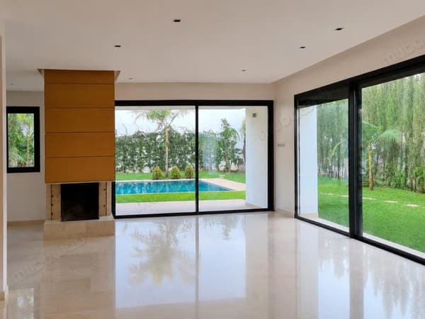 Casa de lujo en alquiler en Ville Verte. Superficie de 540 m². Aire acondicionado y piscina