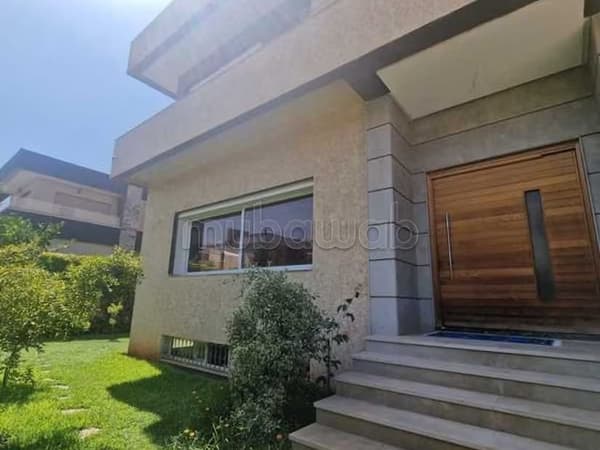 Villa for sale 410.0 m² in Bouskoura, Riad Bouskoura