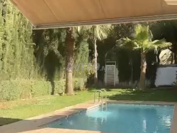 À LOUER VILLA PISCINE LA VILLE VERTE BOSKOURA
