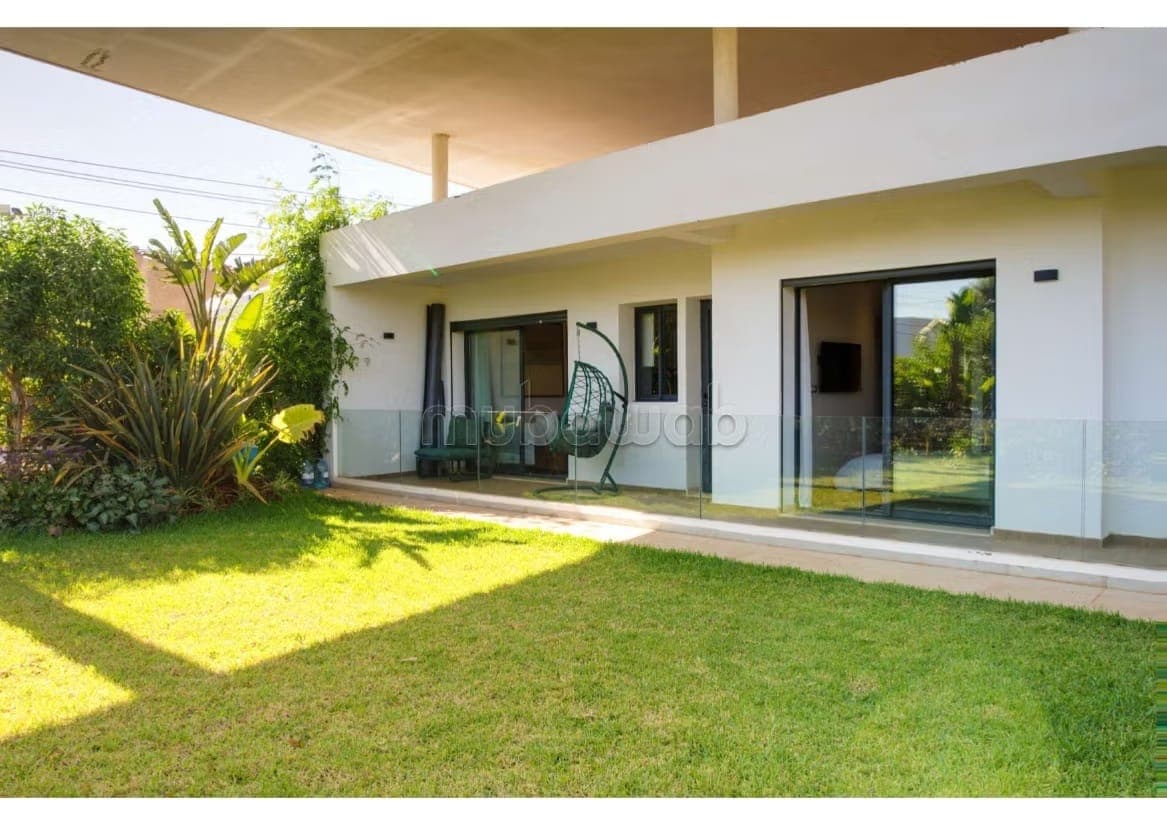 For sale apartment in Ville Verte. 3 beautiful bedrooms. Concierge service, air…