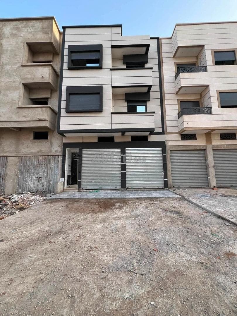 Maison commerciale au lotissement alliance mehdia