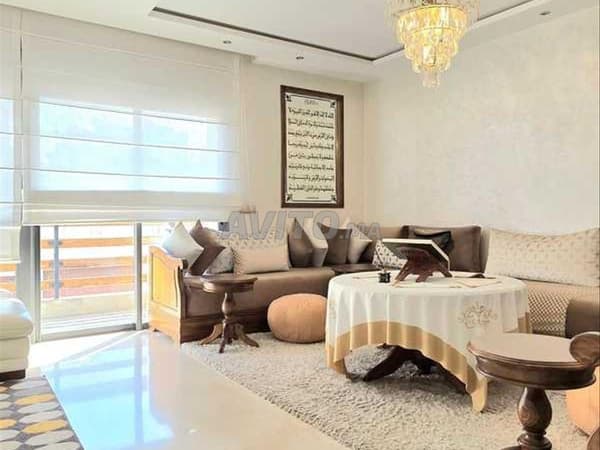 159033-بيع شقة بالدار البيضاء المعاريف مساحة 155 م²
