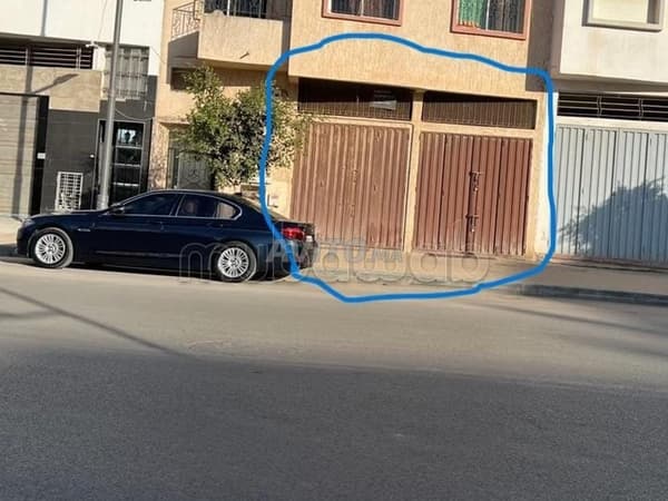 Garage à vendre – 66 m² au RDC 81 m² en sous-sol