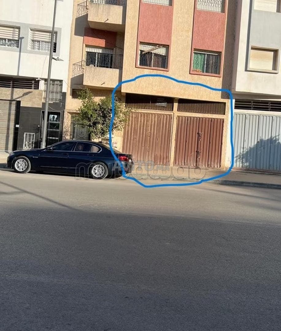 Garage à vendre – 66 m² au RDC 81 m² en sous-sol