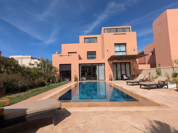 Lld golf al maaden villa 4 suites piscine