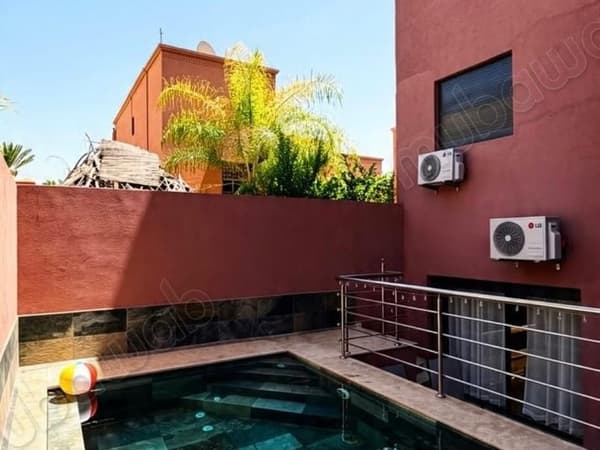 Superbe duplex avec piscine et 3 chambres