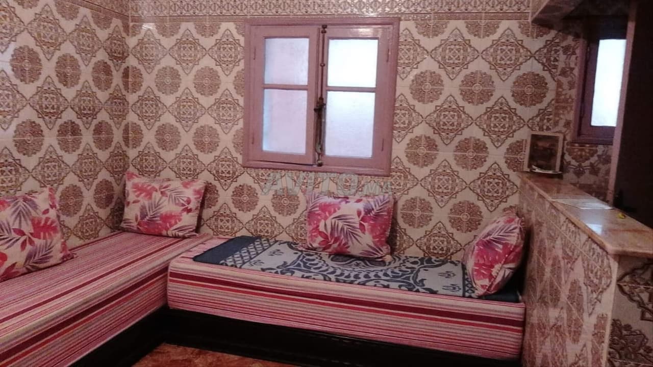 Appartement à Sidi Othmane, 2ème étage à louer