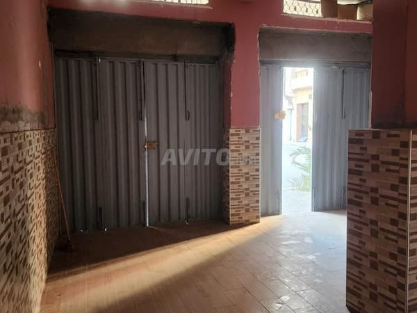 DÉPÔT à louer à Jamila 1 de 50m2