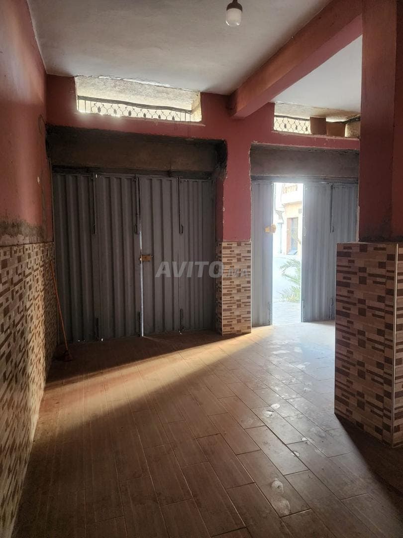 DÉPÔT à louer à Jamila 1 de 50m2