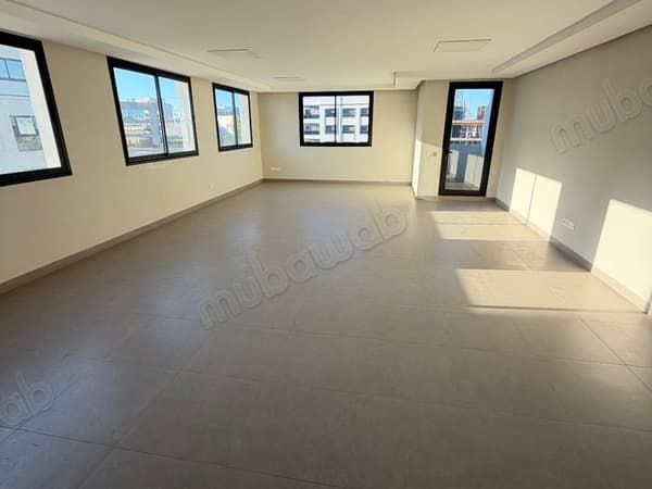 Kantoren van 52 m2 te huur / Maarif